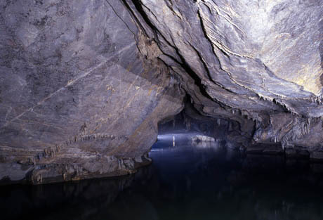 rivière souterraine à Han