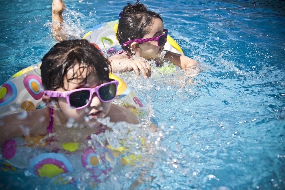 Baignade et loisirs nautiques : quelles sont les règles ?