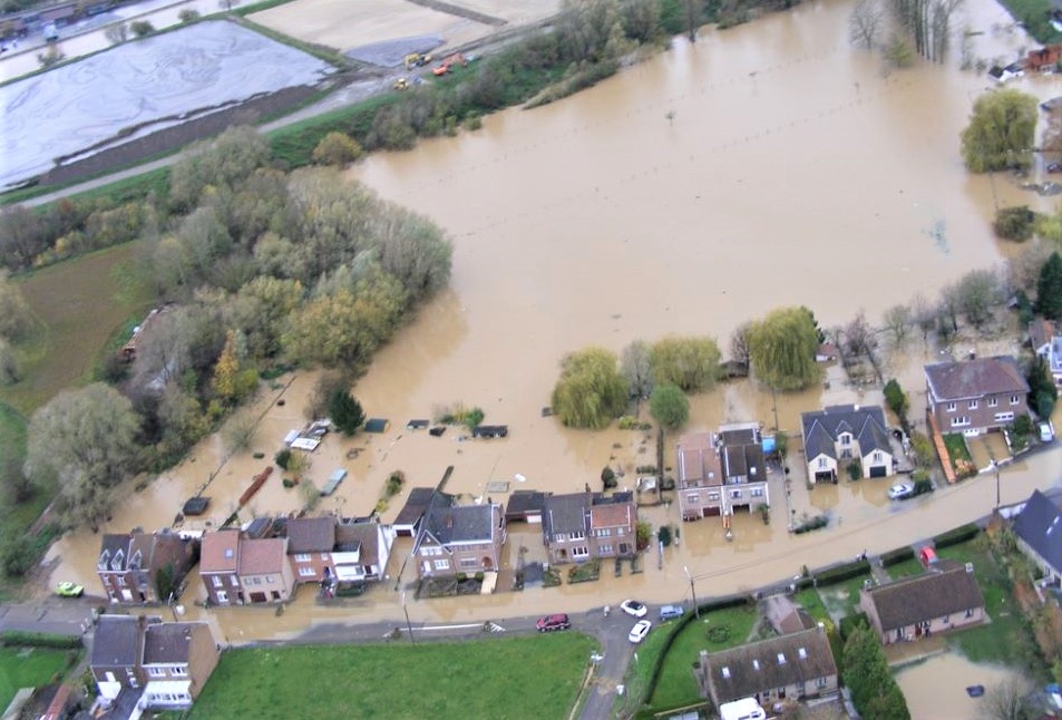 Canal_Tubize_201011_Helico.JPG